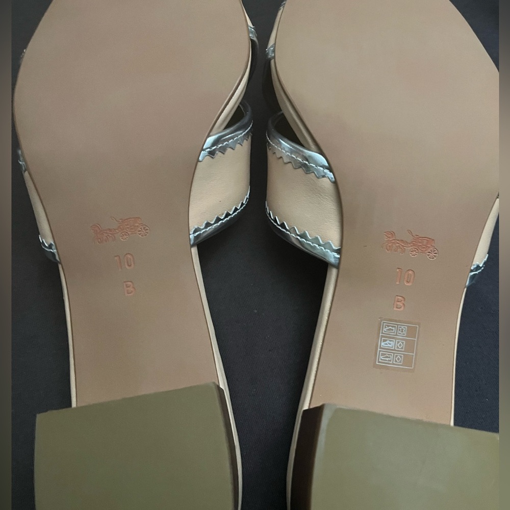 Coach new in box 1.5 inch heel